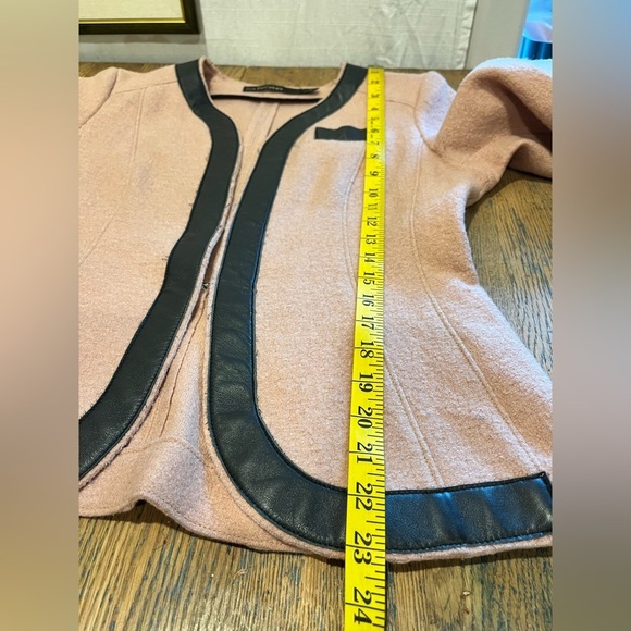 ❣️🩷 IRIS SETLAKWE Wool & Leather Blazer – Size 6 - Picture 11 of 11